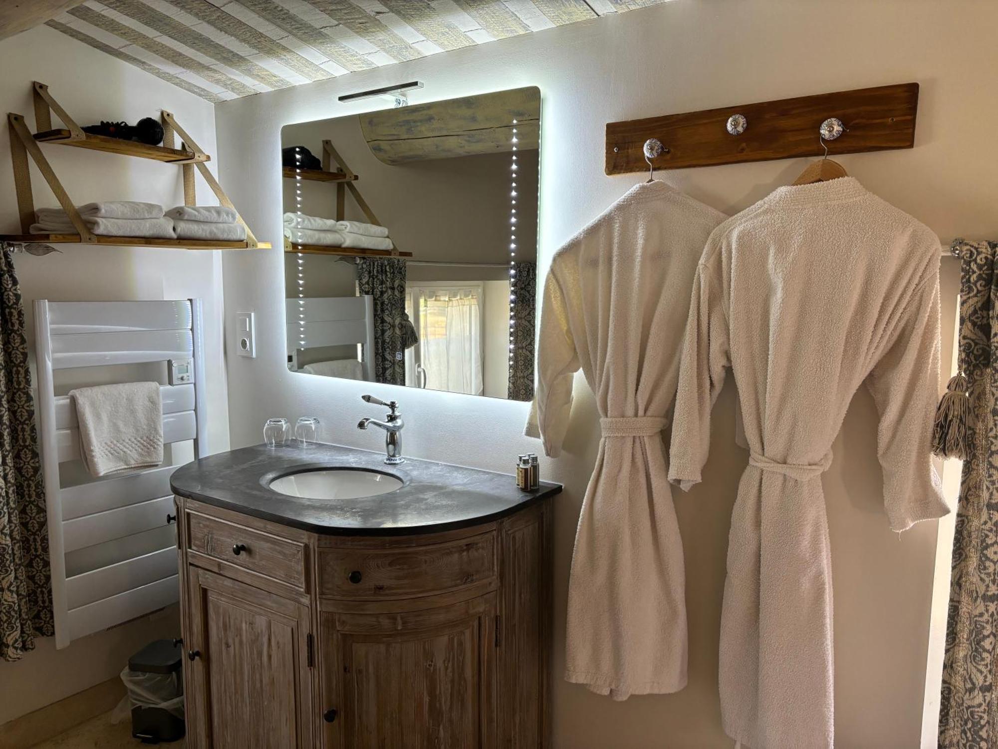 Hotel La Petite Plaine Clansayes Esterno foto